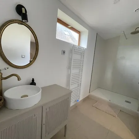 Holiday home Ma Dame Alma Oulches-la-Vallee-Foulon