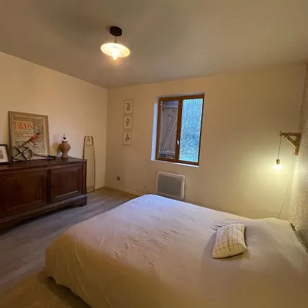 Ma Dame Alma Holiday home Oulches-la-Vallee-Foulon